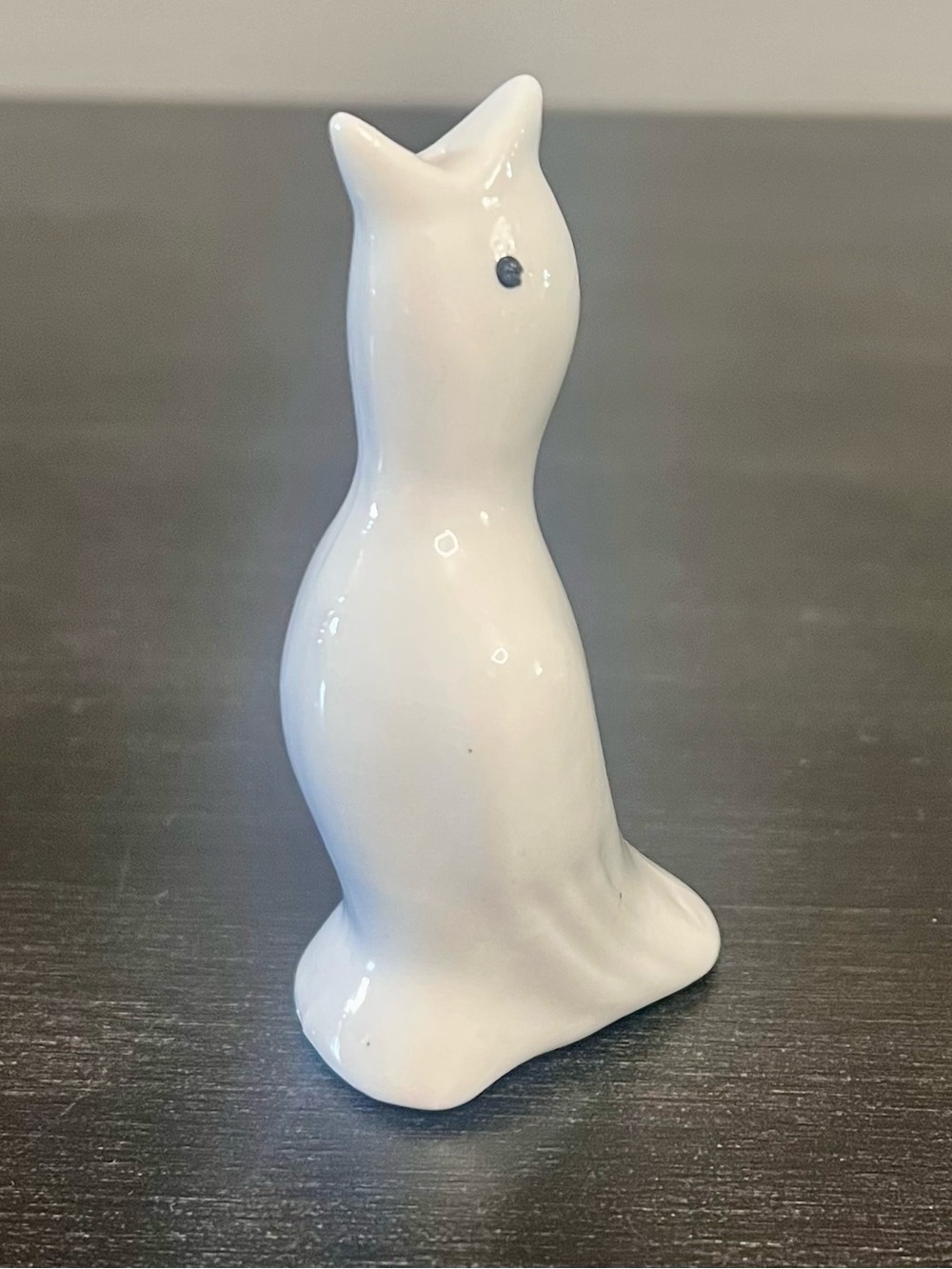 VTG White Ceramic Pie Bird Vent Funnel W/ Black Eyes 3.75” Classic Kitchenalia